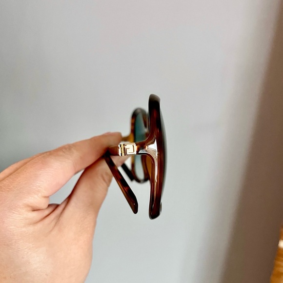 Givenchy Oversized Havana Gold Rounded Tortoise Style Sunglasses - Picture 7 of 16